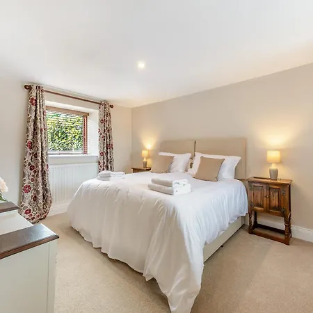 The Wheelhouse 펜션 Liverton